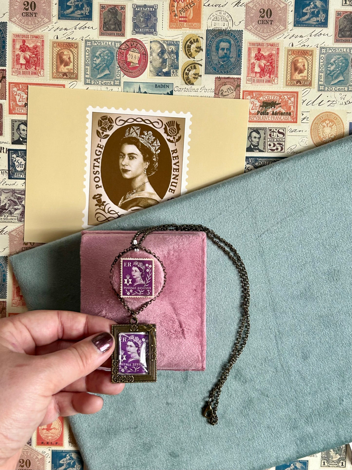 Collana Queen "Come in un quadro"