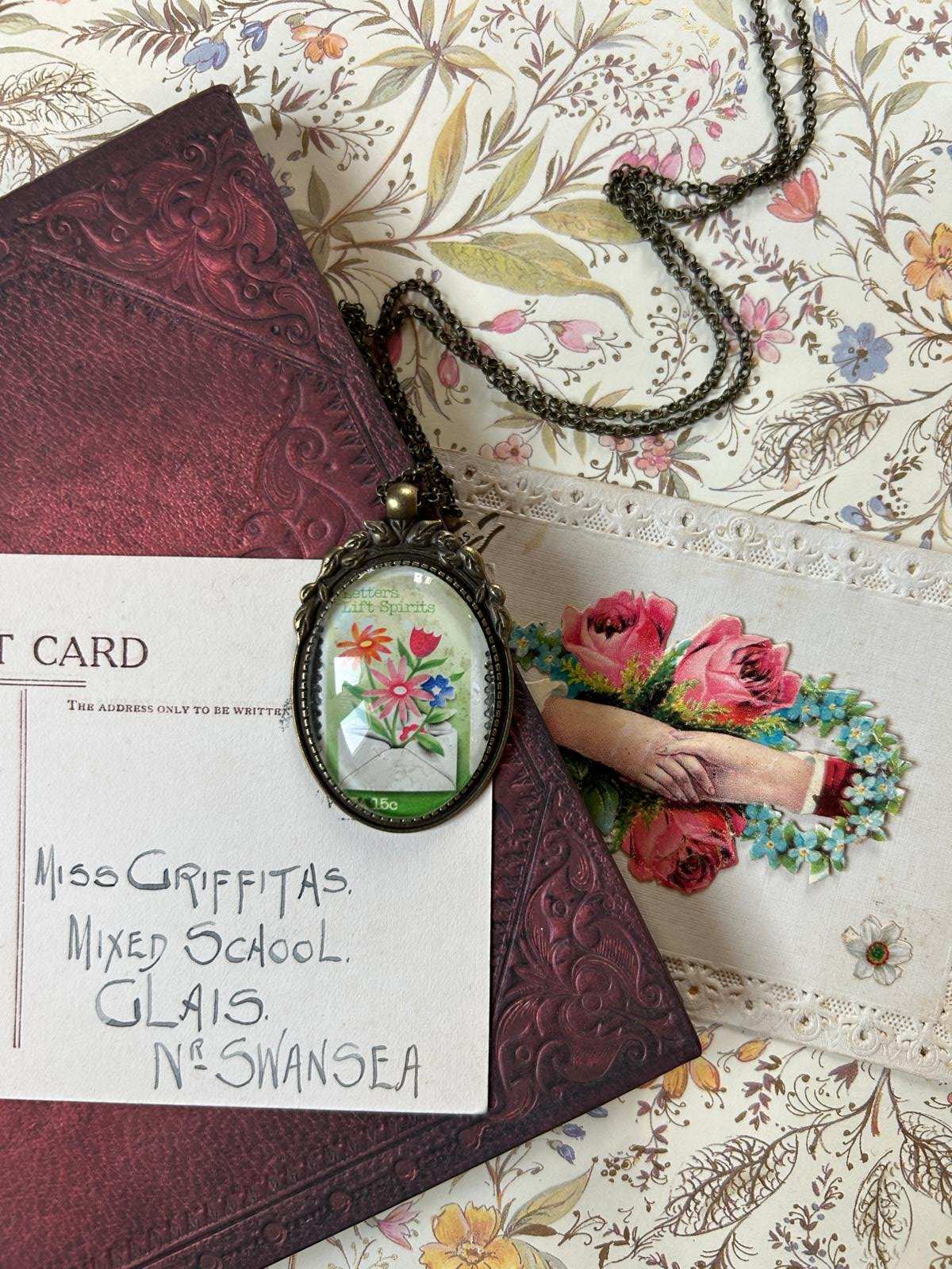Collana Bloom Letter - Lady Nostalgia
