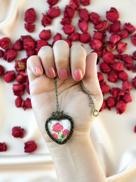 Collana cuore - Rose rosse (francobollo Guernsey 1992) - Lady Nostalgia