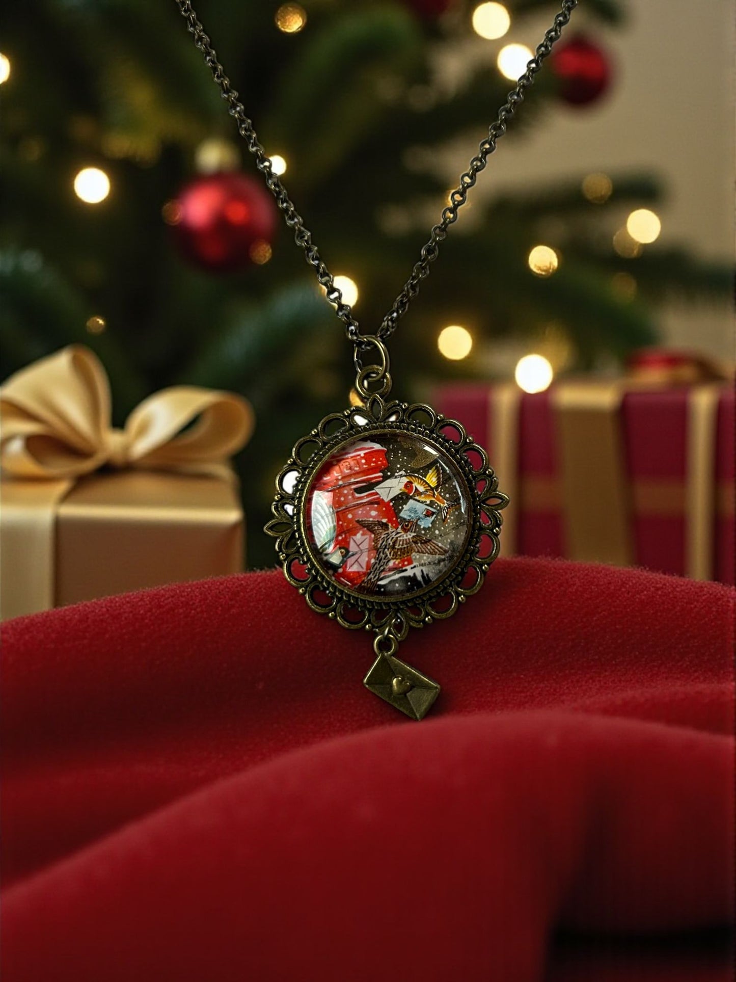 Collana natalizia cassetta postale e pettirosso - Lady Nostalgia
