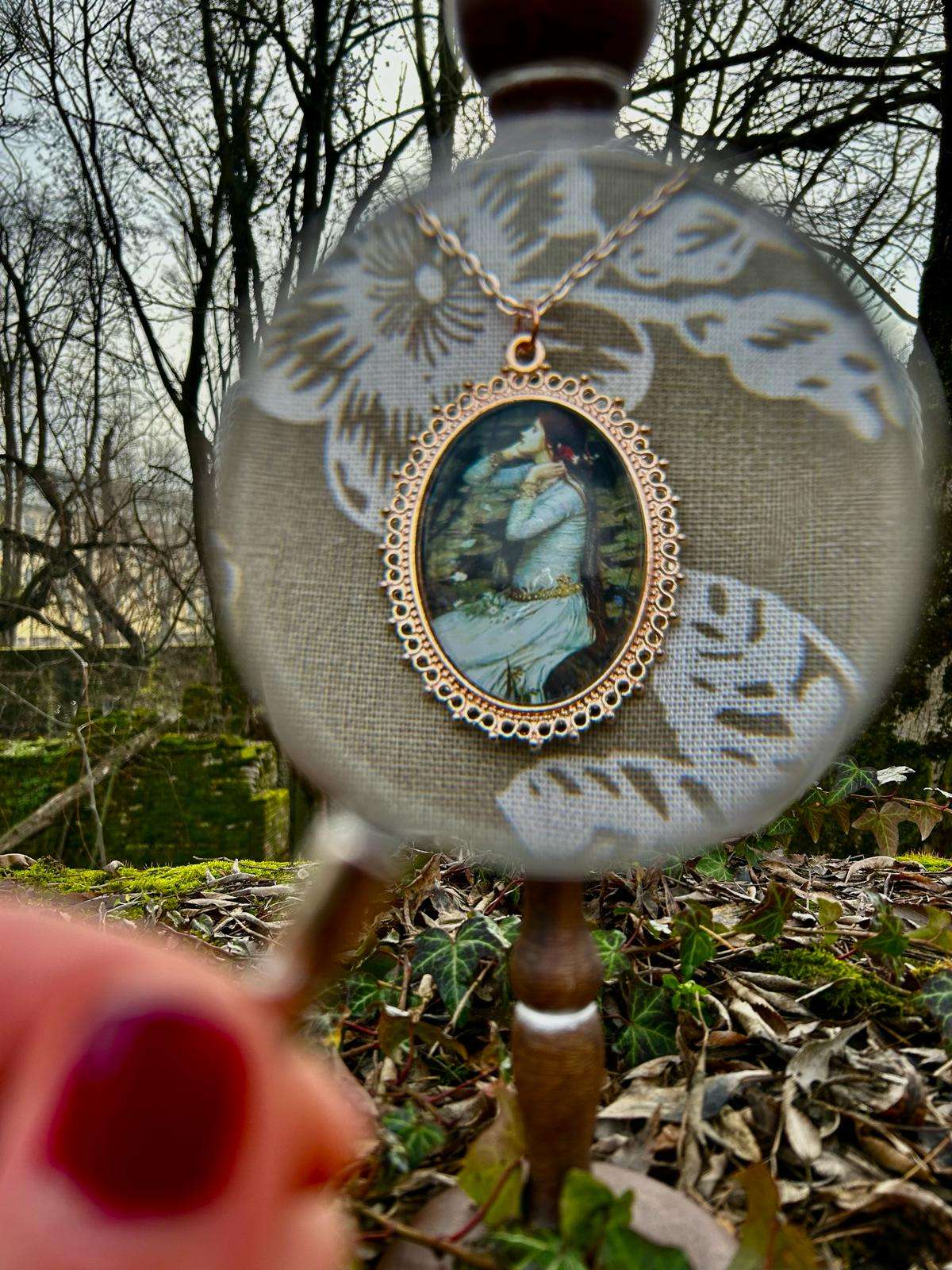 Collana Ofelia in bianco - John William Waterhouse - Lady Nostalgia