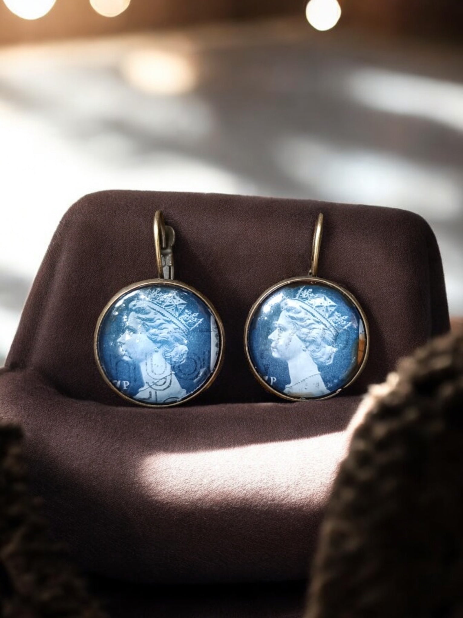 Orecchini Elisabetta II - "Everyday Queen" - Lady Nostalgia