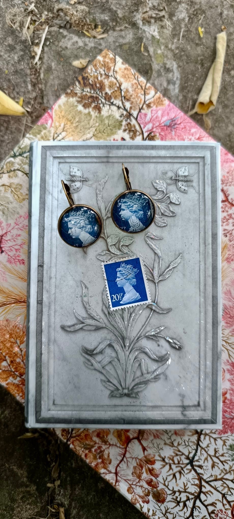 Orecchini Elisabetta II - "Everyday Queen" - Lady Nostalgia