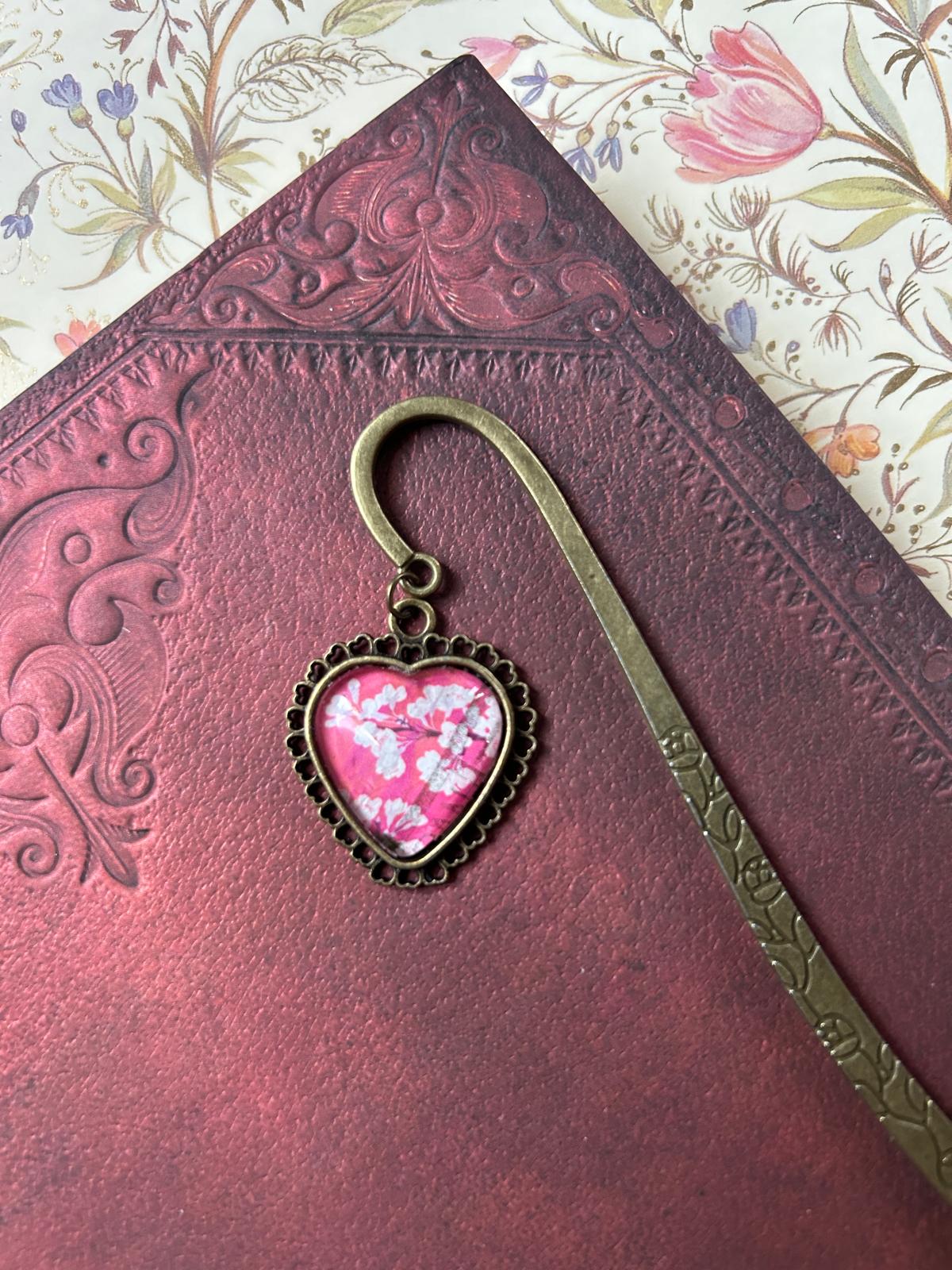 Segnalibro gioiello fiori giapponesi cuore - Lady Nostalgia