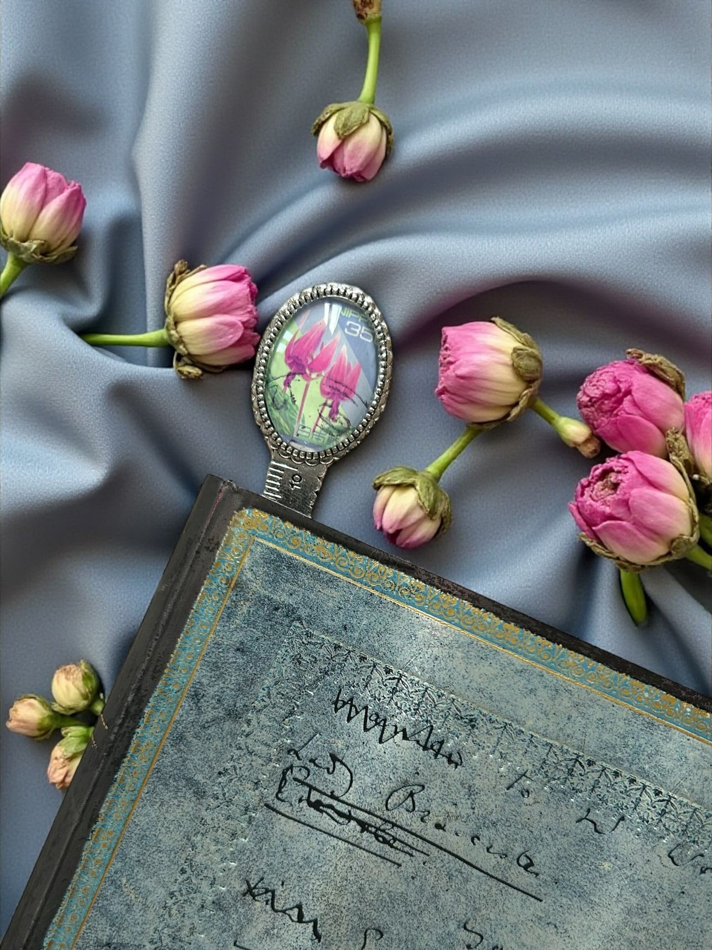 Segnalibro Omaggio - Fiori Fucsia dal Giappone - Lady Nostalgia