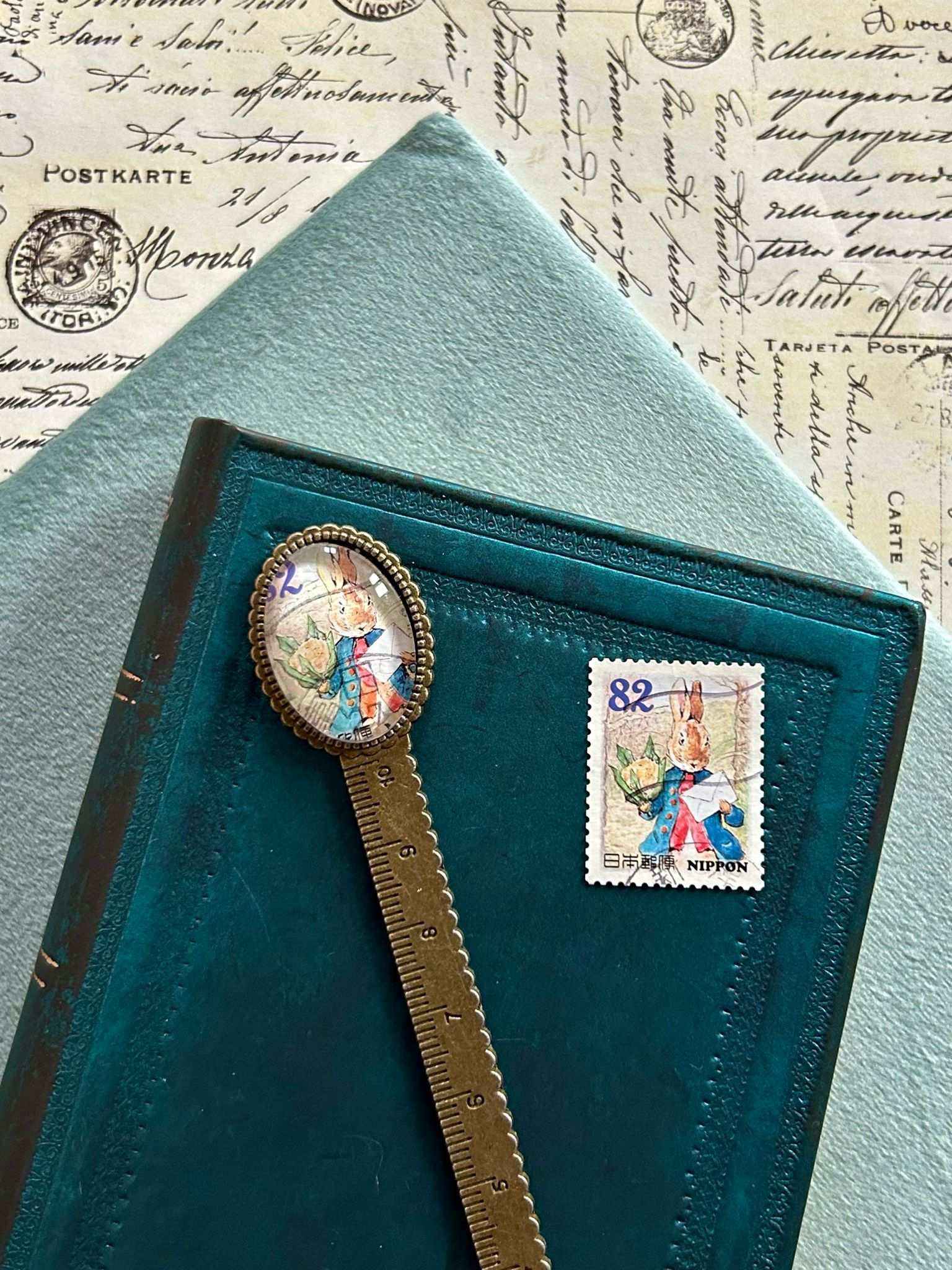 Segnalibro righello del romanticismo - Peter Rabbit si veste elegante 💕 - Lady Nostalgia