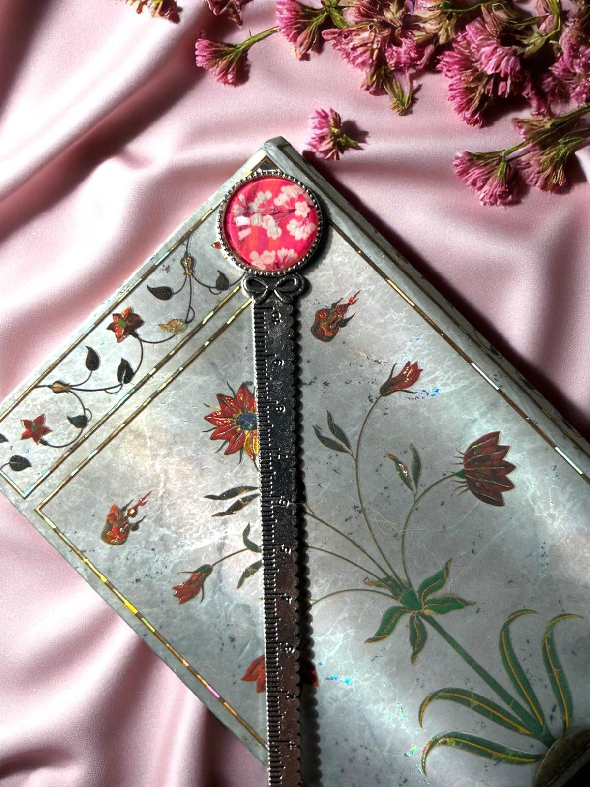 Segnalibro sakura medaglione - Circolo perfetto della bellezza 🌸 - Lady Nostalgia