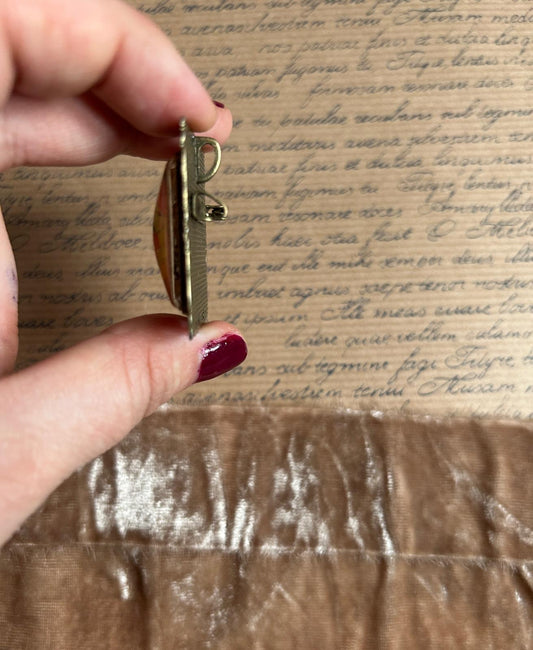 Spilla Botanica Giapponese - Accessorio Unico con Francobollo Vintage delle Foglie - Lady Nostalgia