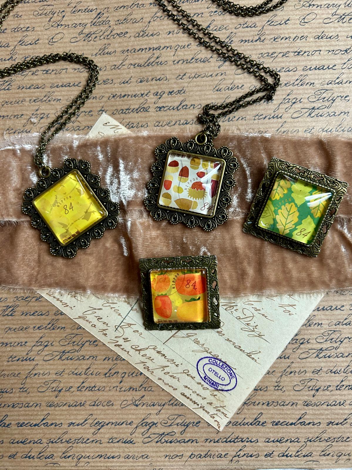Spilla Botanica Giapponese - Accessorio Unico con Francobollo Vintage delle Foglie - Lady Nostalgia