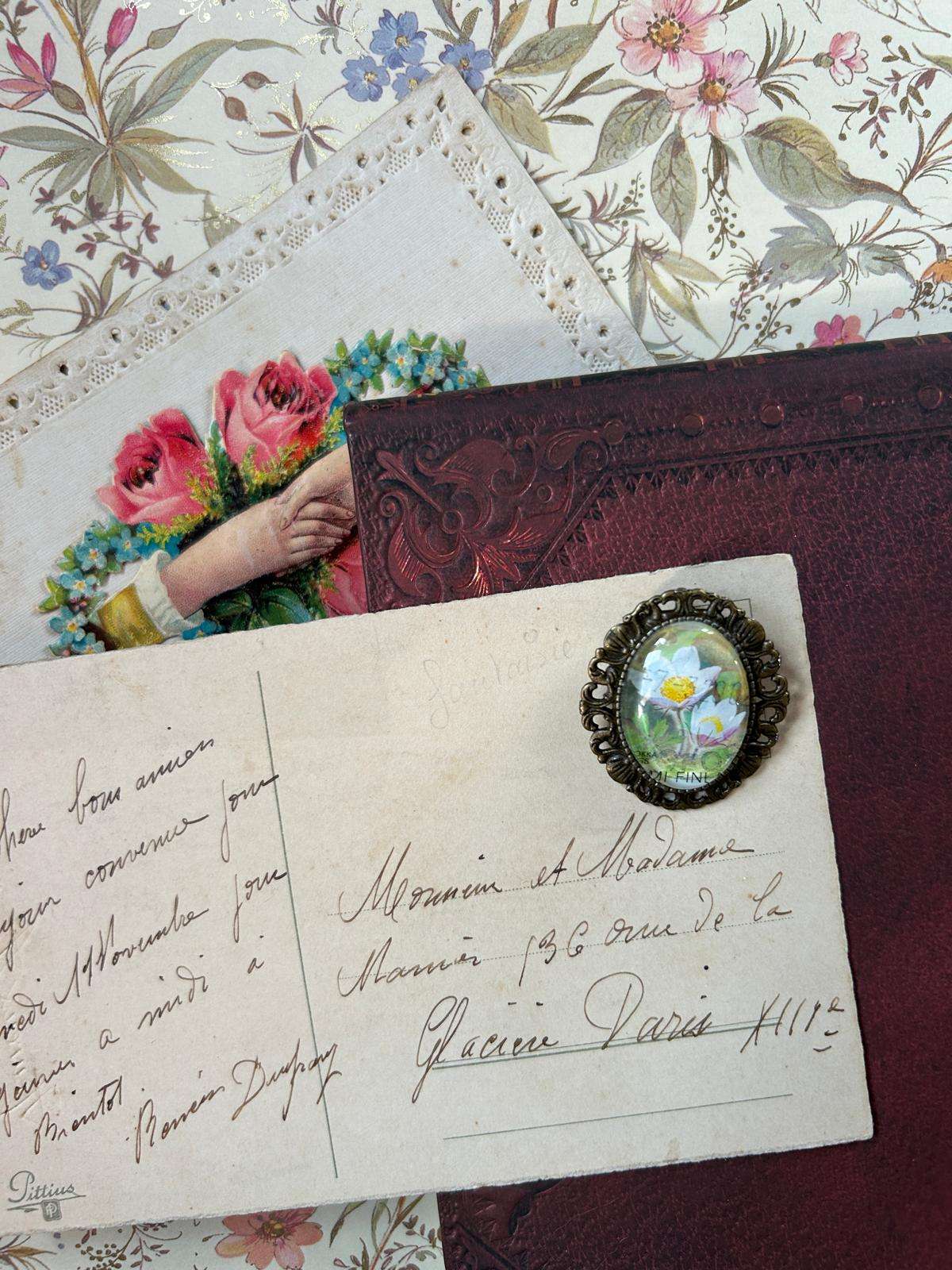 Spilla fiore bianco - Lady Nostalgia