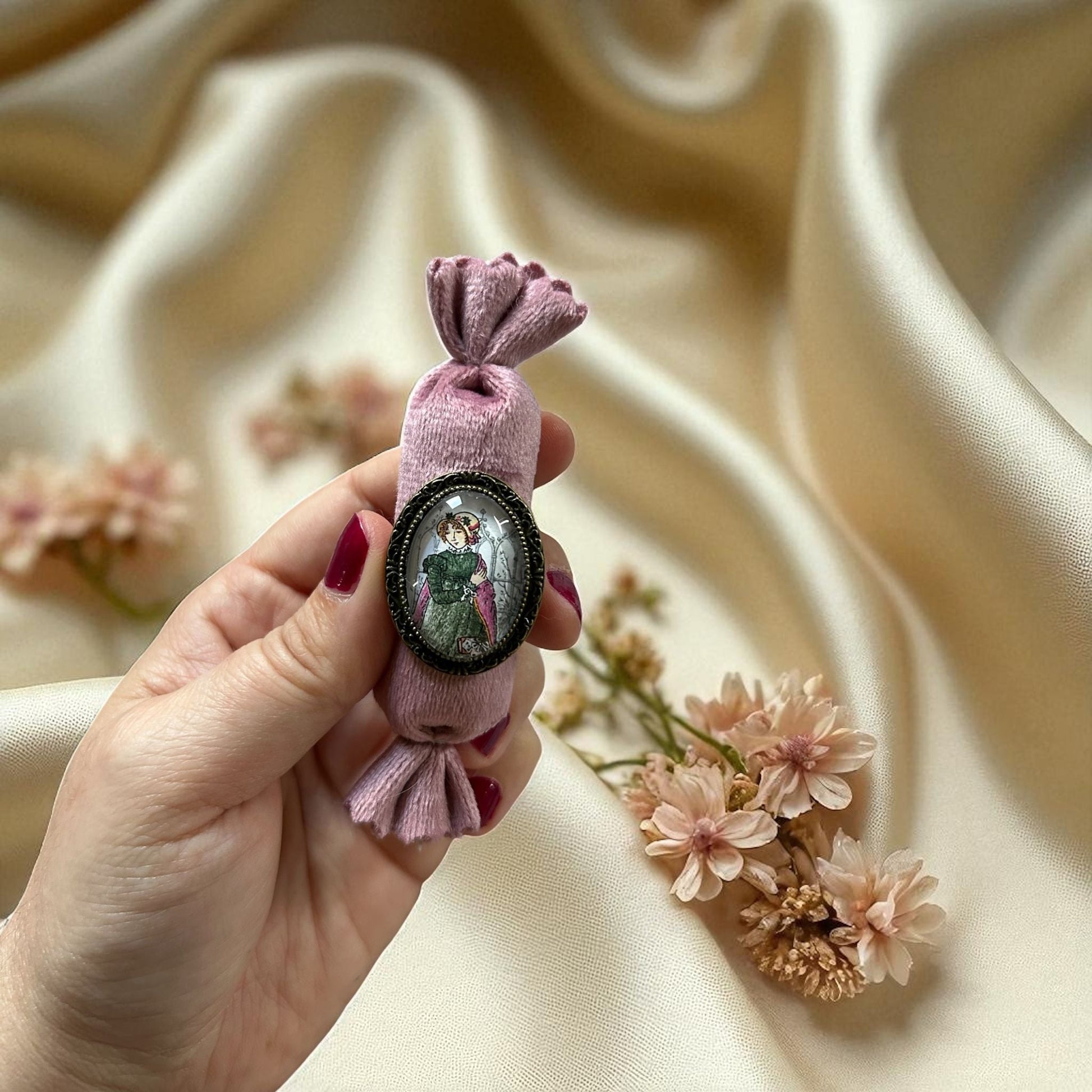 Anello Jane Austen Catherine Morland Francobollo - Lady Nostalgia