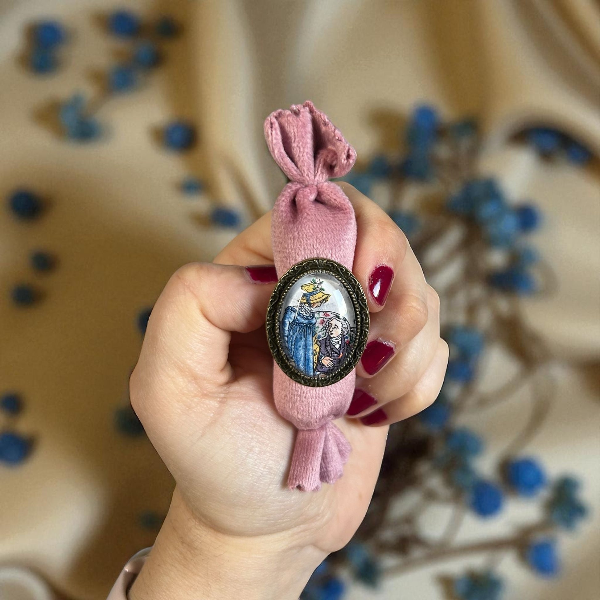 Anello Jane Austen Emma Francobollo 1975 - Lady Nostalgia