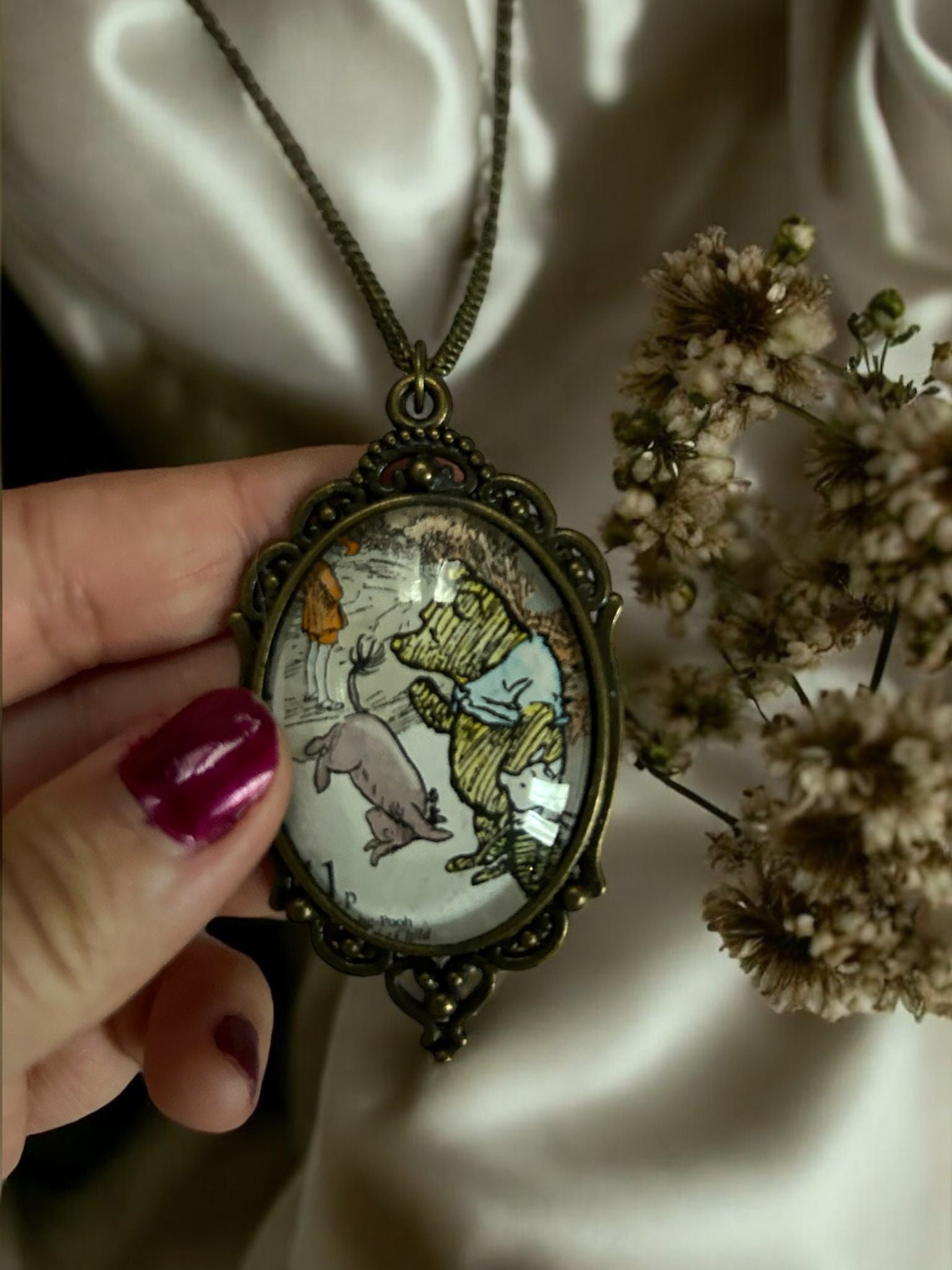 CIONDOLO WINNIE THE POOH - BELLEZZA INDOMITA - Lady Nostalgia