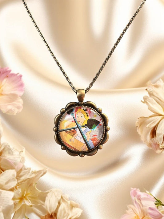 Collana Alice in wonderland e la regina di Cuori - Lady Nostalgia
