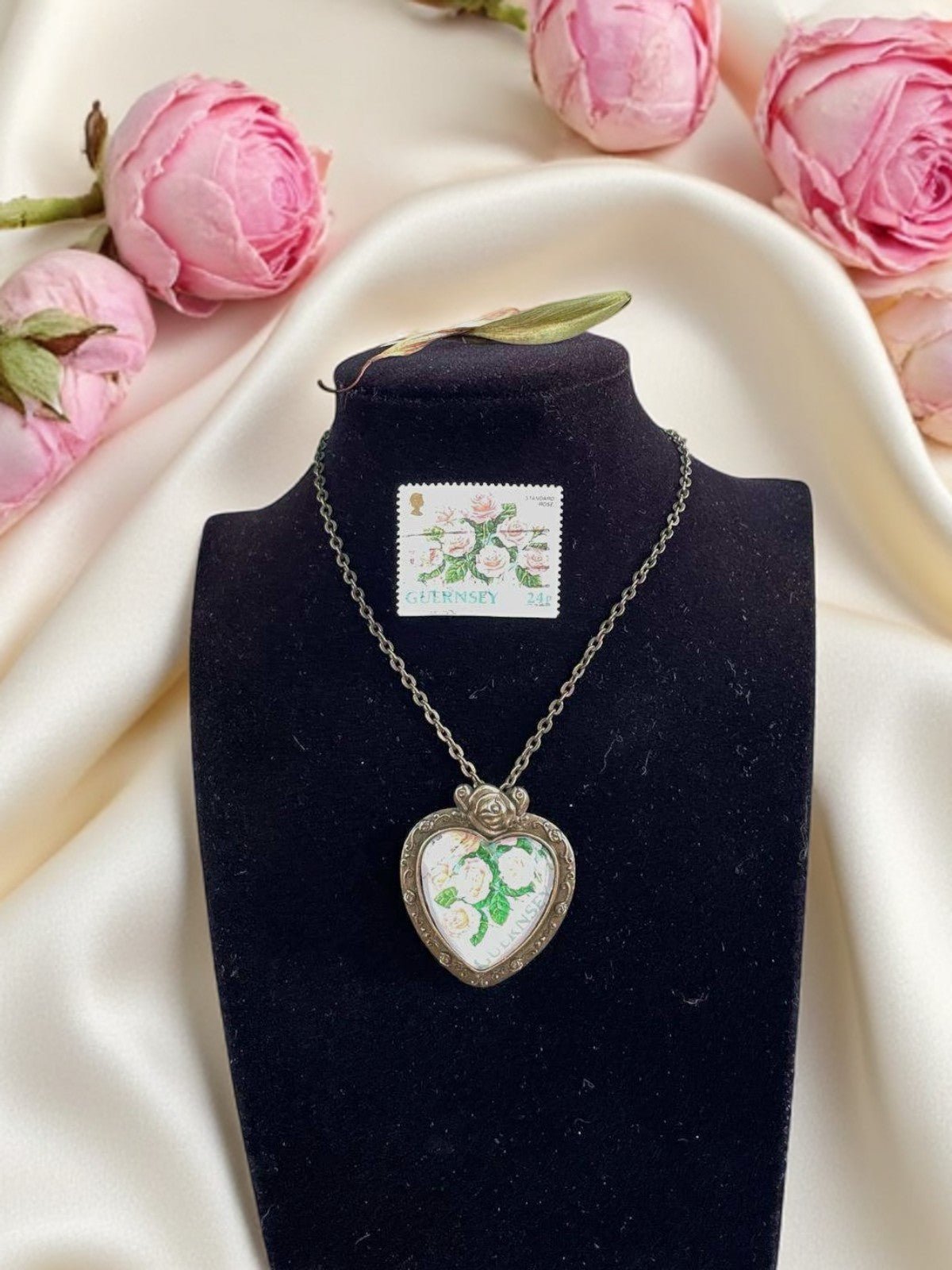 Collana Cuore Rose Rosa Guernsey 1992 - Gioiello Vintage - Lady Nostalgia