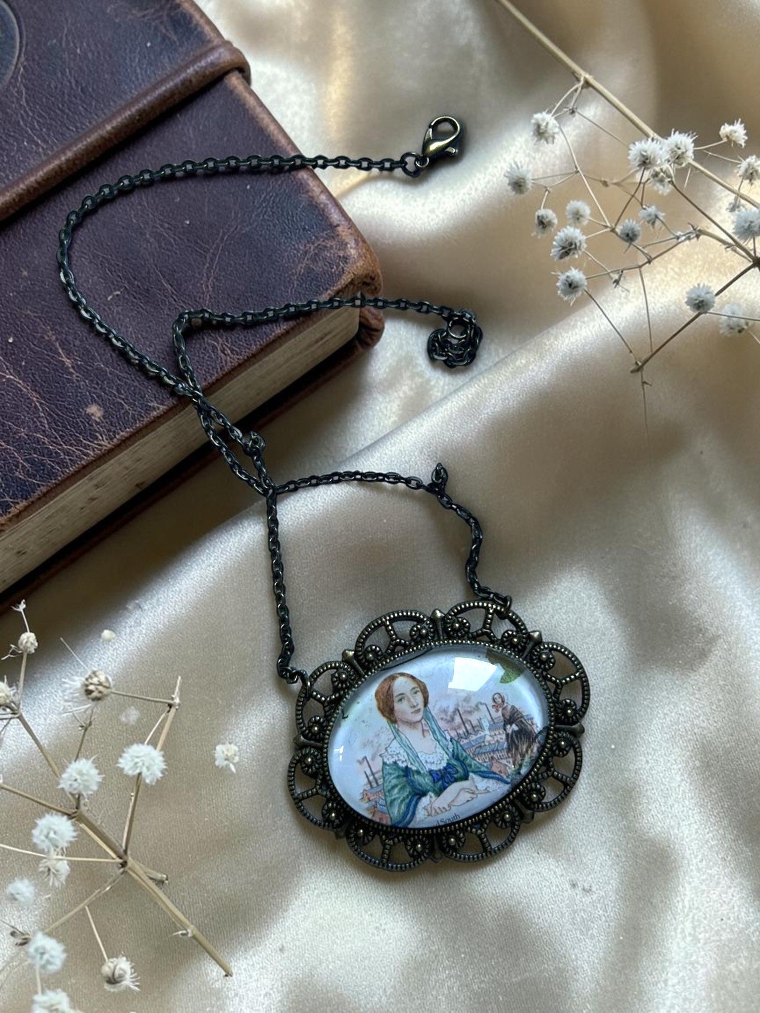 Collana ovale distesa, francobollo inglese del 1980 di Elizabeth Gaskell, scena di Nord e Sud con città industriale