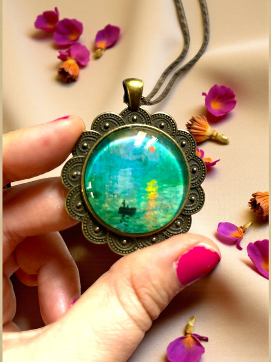 Collana artigianale con «Impressione, levar del sole» di Monet, francobollo Burundi 2012, tonda, Italia
