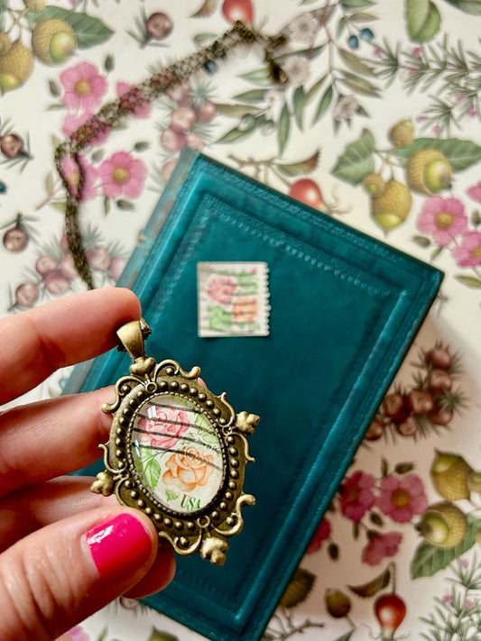 Collana romantica rose (francobollo USA 1978) - Lady Nostalgia