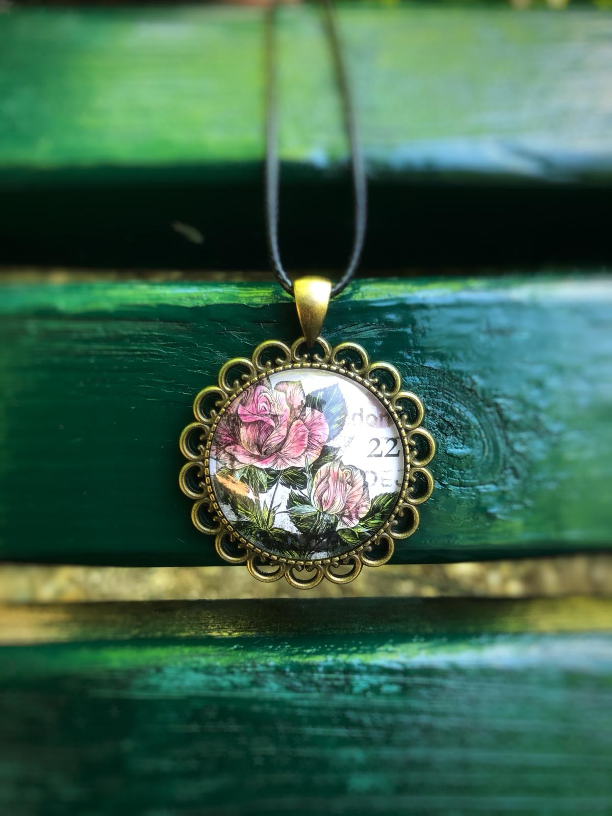 Francobollo britannico del 1991 con la rosa Silver Jubilee, serie Royal Mail per il Congresso delle Rose