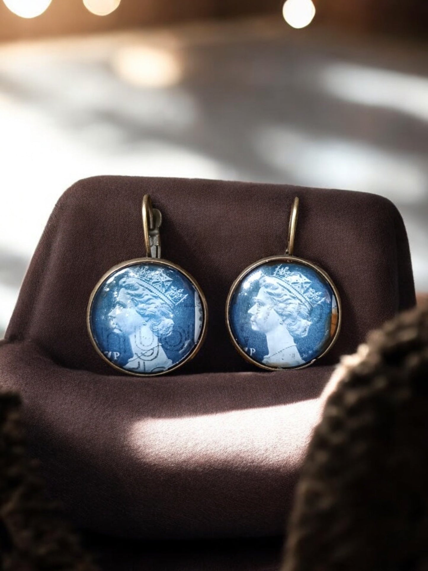 Orecchini Elisabetta II - "Everyday Queen" - Lady Nostalgia