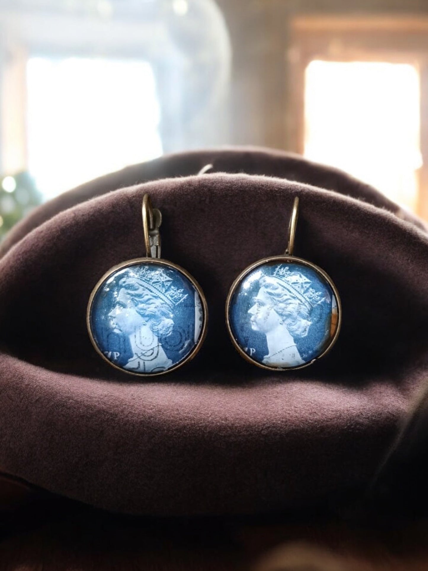 Orecchini Elisabetta II - "Everyday Queen" - Lady Nostalgia