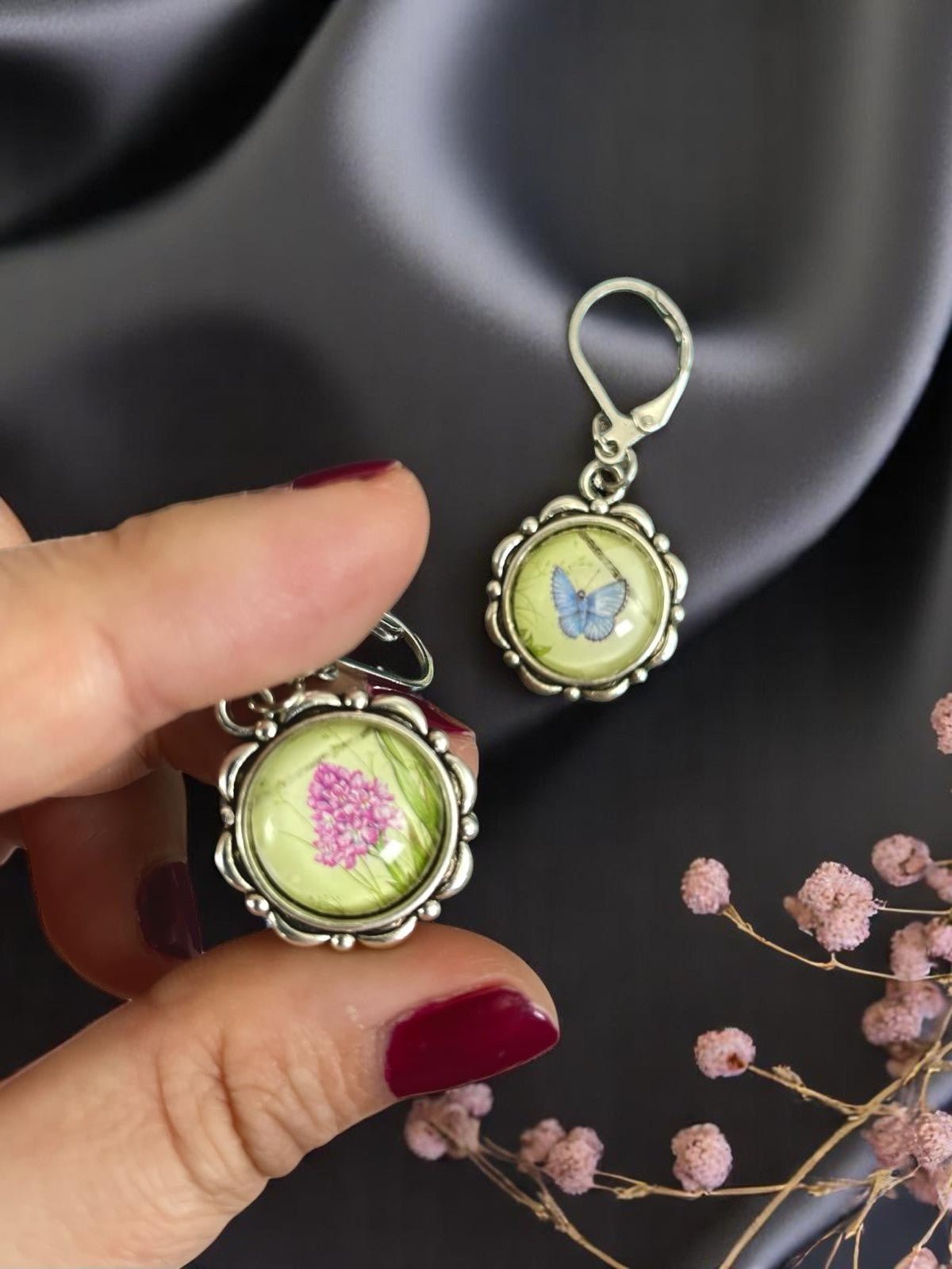 Orecchini Farfalla - fiore (francobollo Alderny 1994) - Lady Nostalgia