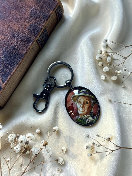 portachiavi da vero francobollo con miss murple