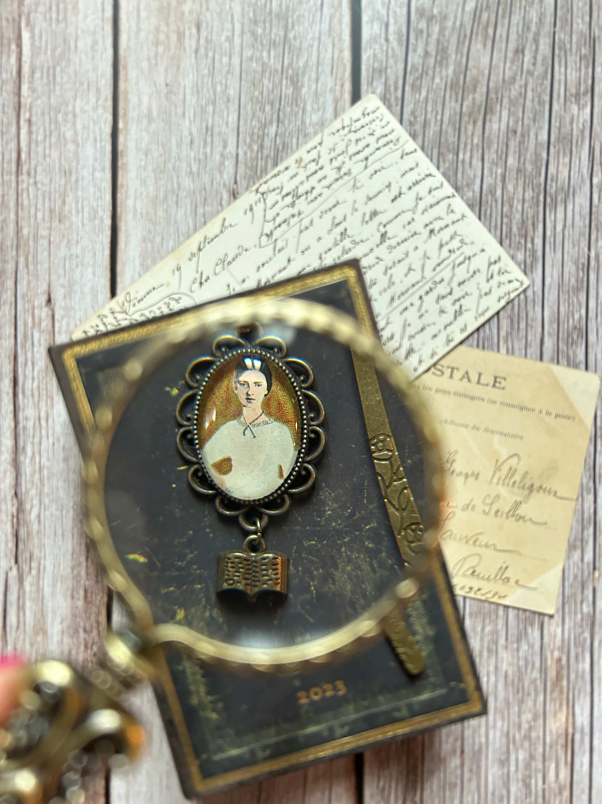 Segnalibro gioiello Emily Dickinson (versione 1) - Lady Nostalgia