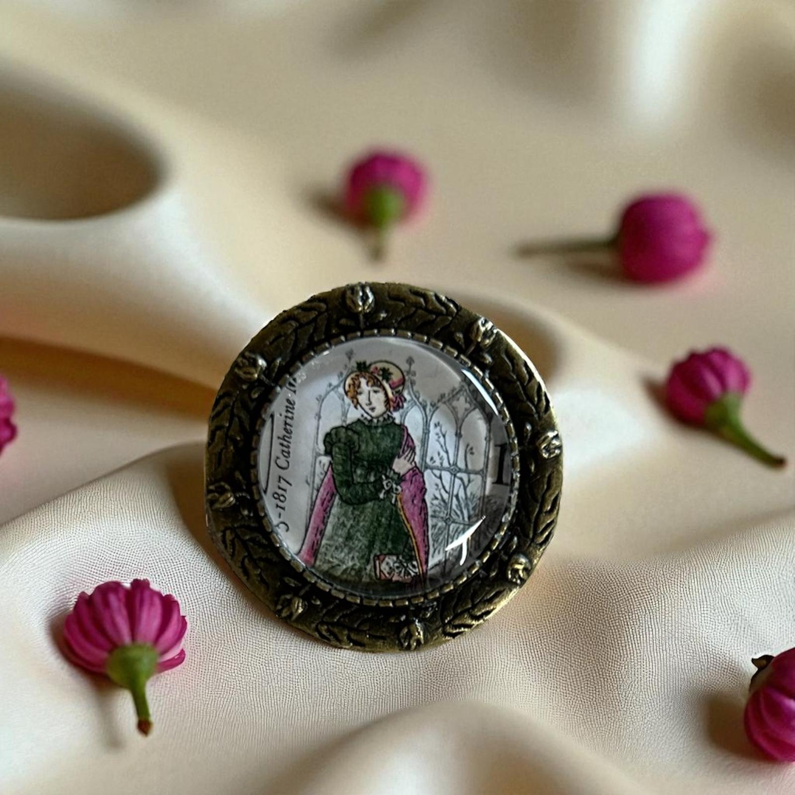 Spilla Jane Austen Catherine Morland Francobollo - Lady Nostalgia