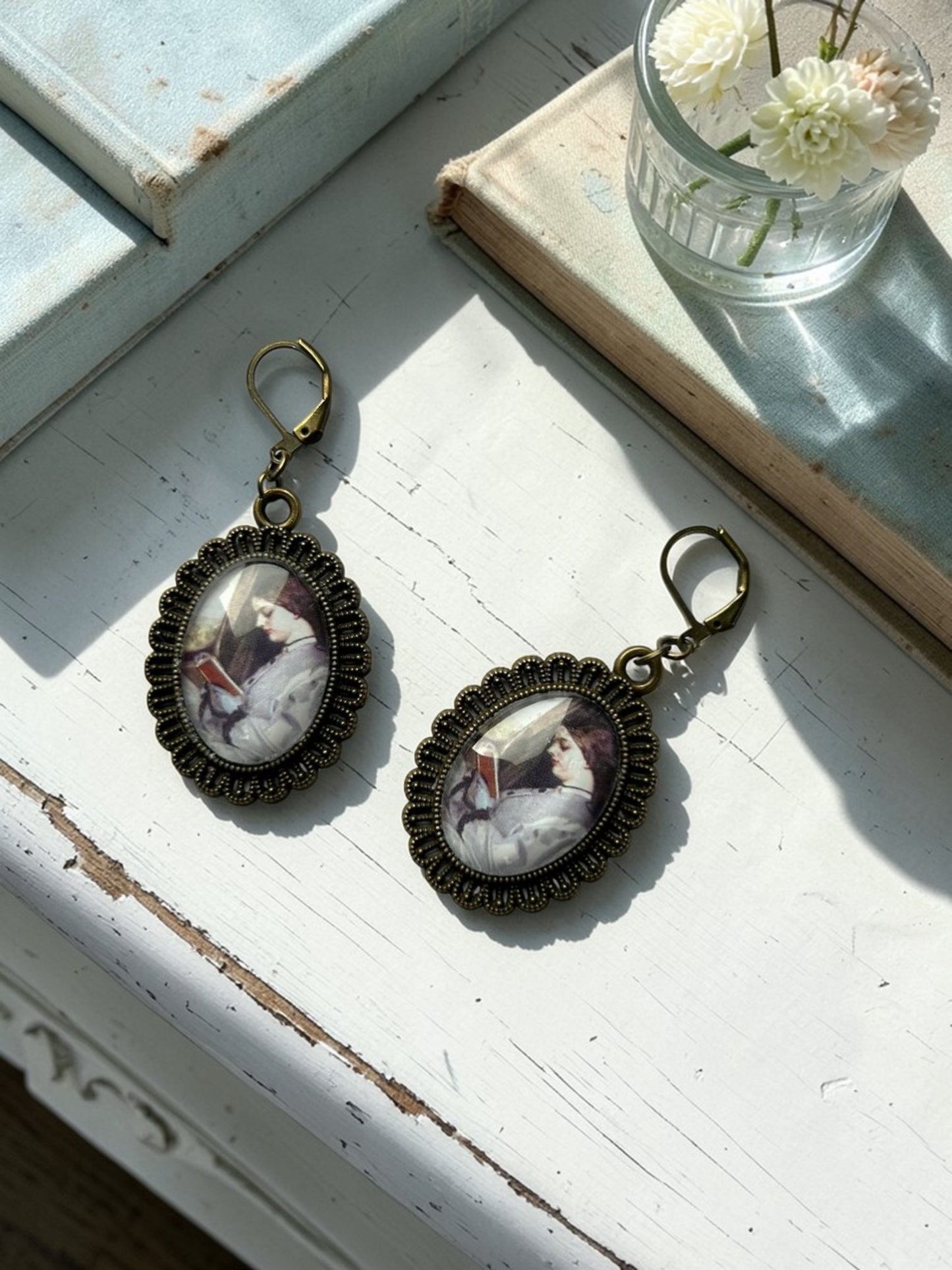 Orecchini Lettrice Pendolare - Gioiello per Lettrici | Lady Nostalgia (Copia)